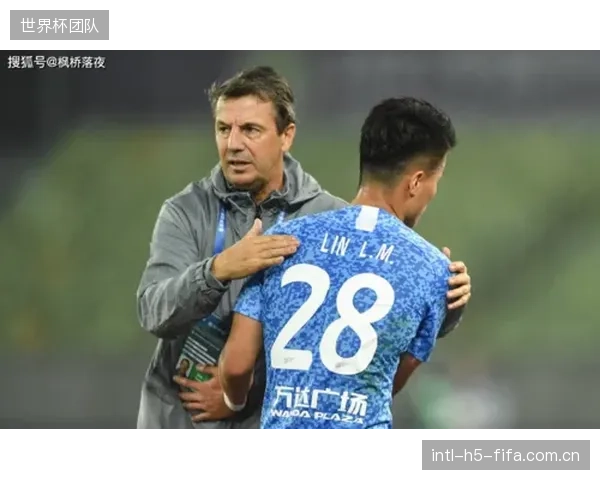 主力前锋阿穆拉在俱乐部状态火热，是国家队锋线得分重要保障。